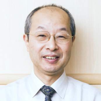 Профессор Андо Масааки
